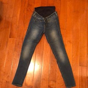 Old Navy Maternity Rockstar Jeans